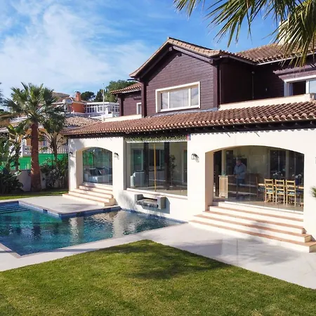 Lets In The Sun Crystal Villa *