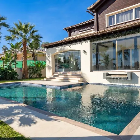 Villa Lets In The Sun Crystal La Cala De Mijas
